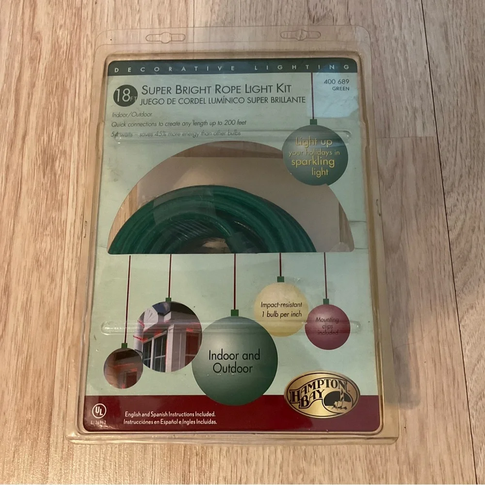 NEW Hampton Bay Super Bright Rope Light Kit 18ft Green Christmas